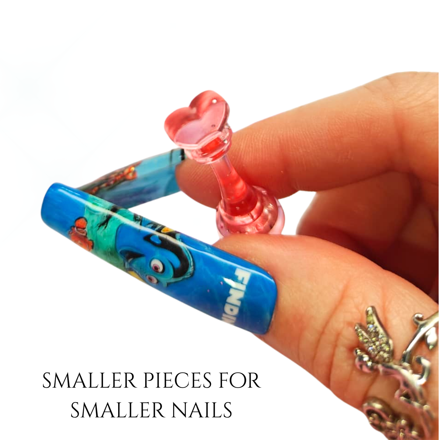 MAGNETIC HEART STAND